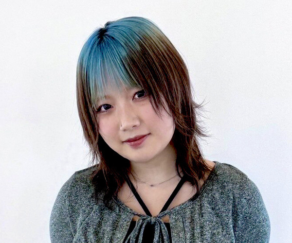 女性アシスタント