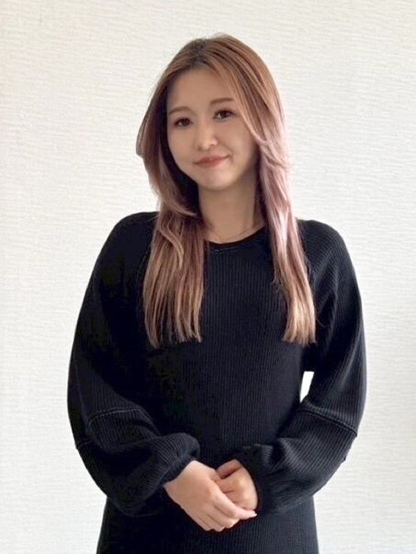 スタイリスト女性