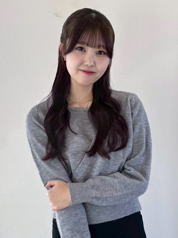 アシスタント女性