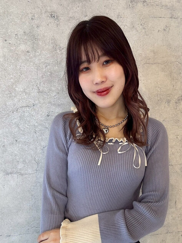 スタイリスト女性
