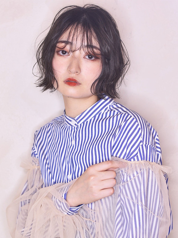 女性ヘアスタイル