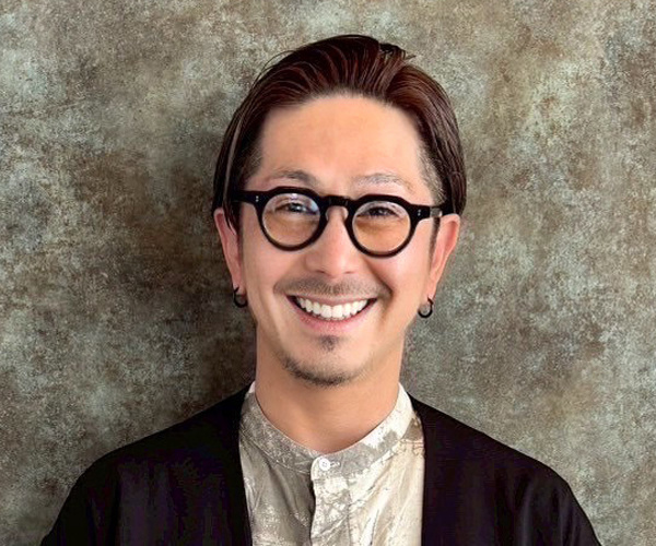 男性スタイリスト
